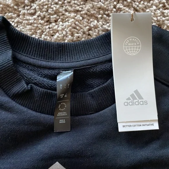 NWT black Adidas essentials sweatshirt size large - Picture 3 of 3
